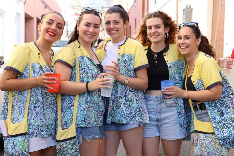 Galeria de fotos (no oficials) del Dia de les Quintades a Pedreguer Galeria de fotos (no oficials) del Dia de les Quintades a Pedreguer